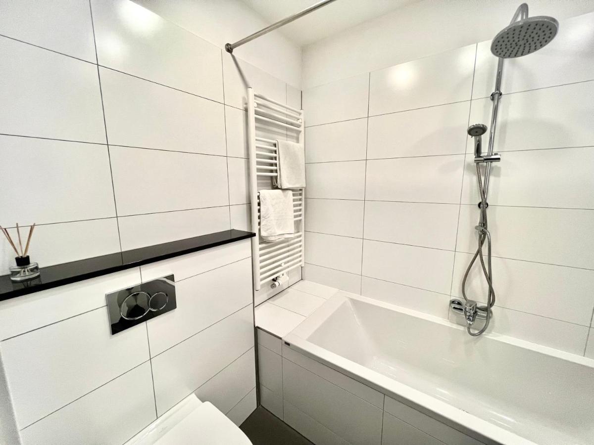 Vibehome Duesseldorf - Stresemannstrasse ภายนอก รูปภาพ